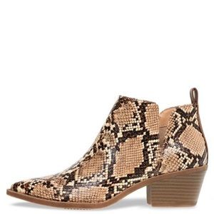 TIME & TRU Western Booties